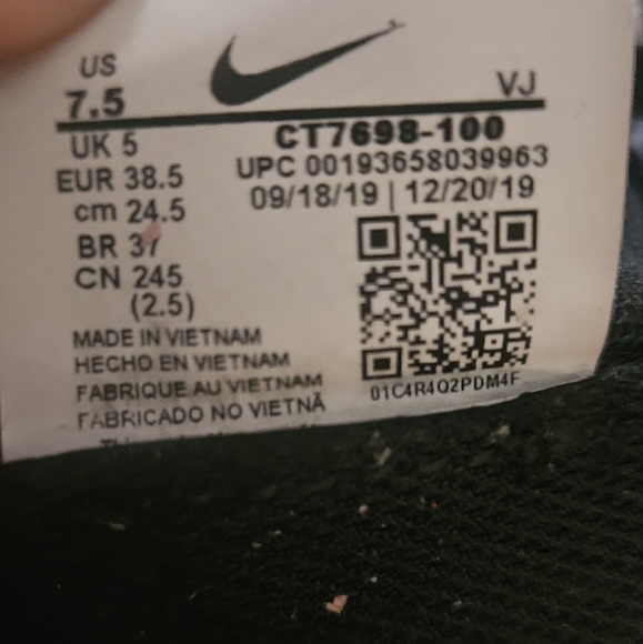 Nike Air Max 2090 Pure Platinum Women's size 7.5 White - Picture 15 of 15